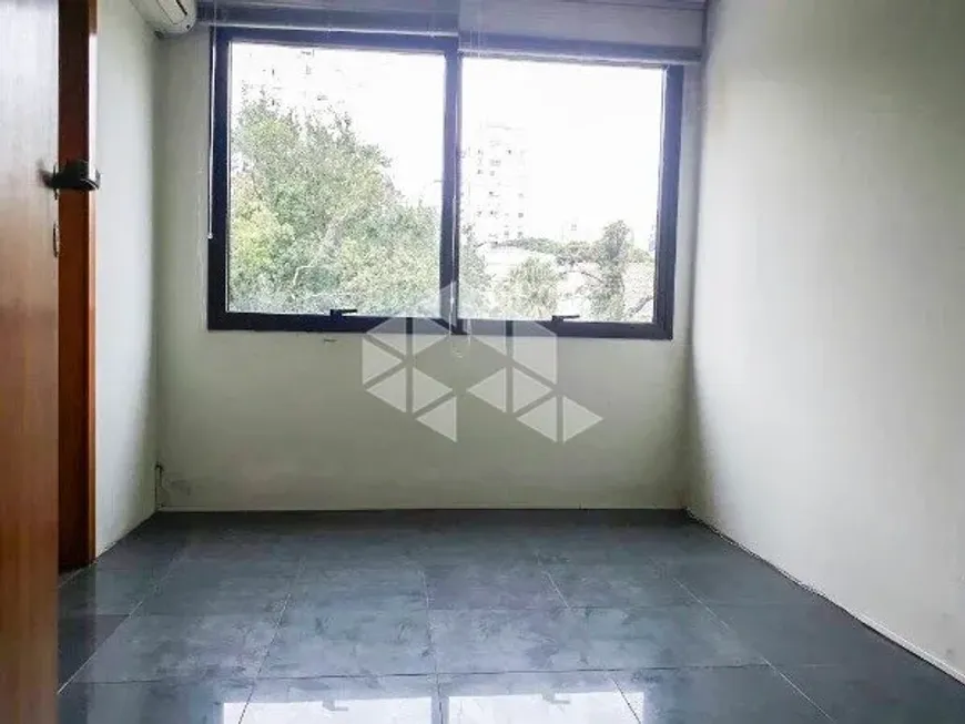 Foto 1 de Sala Comercial à venda, 37m² em Mont' Serrat, Porto Alegre