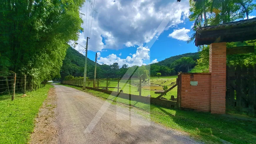 Foto 1 de Fazenda/Sítio com 6 Quartos à venda, 1100m² em Progresso, Blumenau