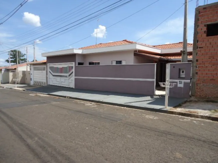 Foto 1 de Casa com 3 Quartos à venda, 120m² em Jardim Hikare, São Carlos