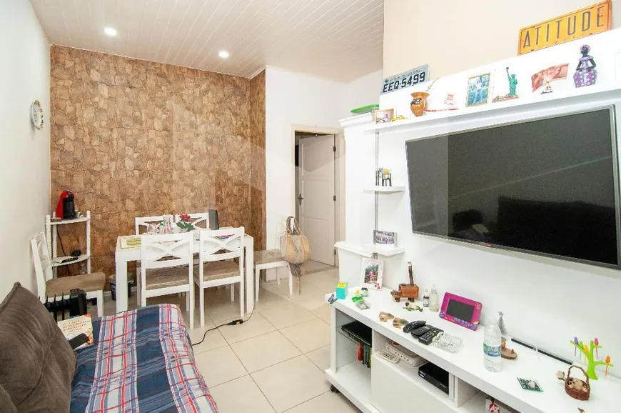 Foto 1 de Apartamento com 2 Quartos à venda, 54m² em Itaipava, Petrópolis