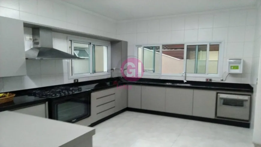 Foto 1 de Casa com 3 Quartos à venda, 317m² em Loteamento Villa Branca, Jacareí