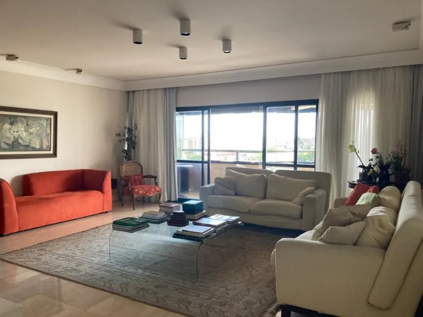 Foto 1 de Apartamento com 4 Quartos à venda, 207m² em Rio Vermelho, Salvador