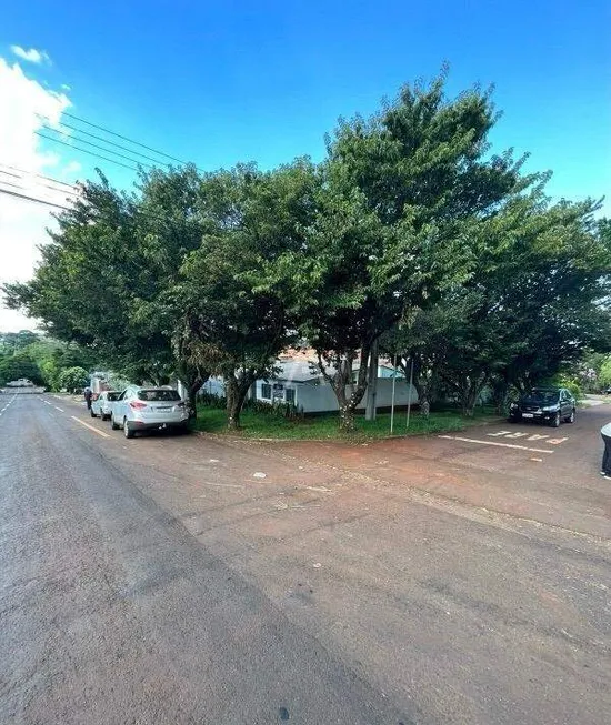 Foto 1 de Lote/Terreno à venda, 450m² em Cancelli, Cascavel