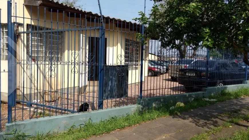 Foto 1 de Lote/Terreno à venda, 664m² em Medianeira, Porto Alegre