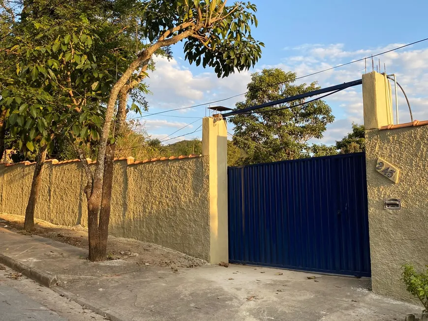 Foto 1 de Fazenda/Sítio com 3 Quartos à venda, 115m² em Marimbá, Betim