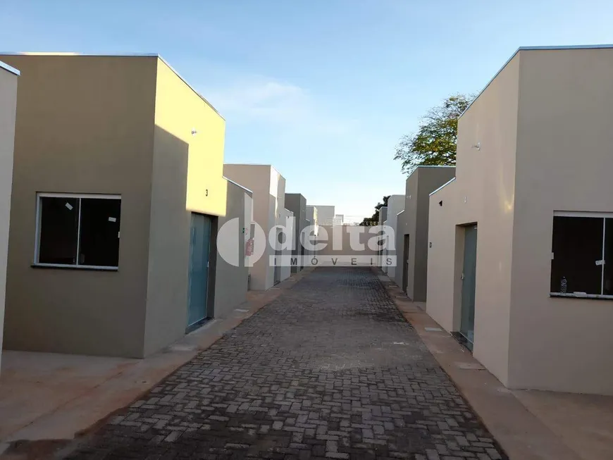 Foto 1 de Casa de Condomínio com 2 Quartos à venda, 60m² em Jardim Canaã, Uberlândia