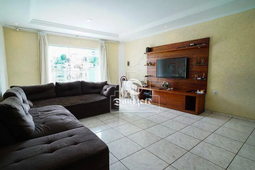 Foto 1 de Sobrado com 3 Quartos para venda ou aluguel, 128m² em Vila Helena, Santo André