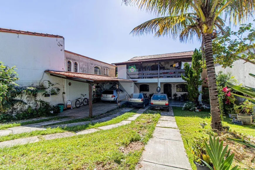 Foto 1 de Casa com 6 Quartos à venda, 320m² em Três Barras, Contagem