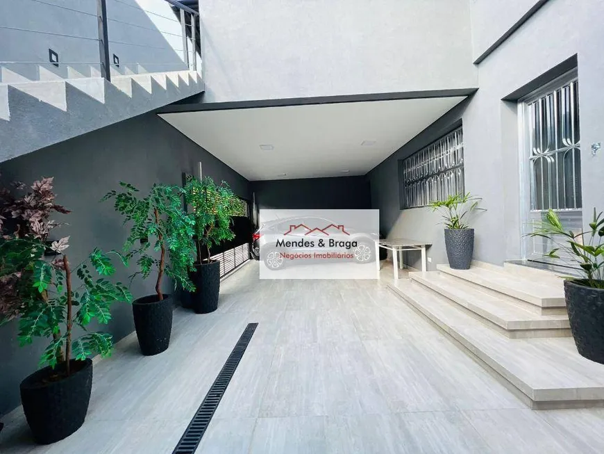 Foto 1 de Sobrado com 3 Quartos para venda ou aluguel, 200m² em Cidade Mae Do Ceu, São Paulo