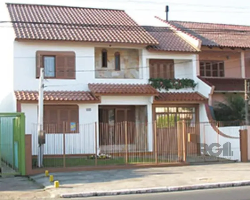 Foto 1 de Sobrado com 3 Quartos à venda, 196m² em Fátima, Canoas