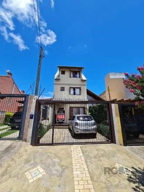 Foto 1 de Casa com 3 Quartos para alugar, 182m² em Espiríto Santo, Porto Alegre