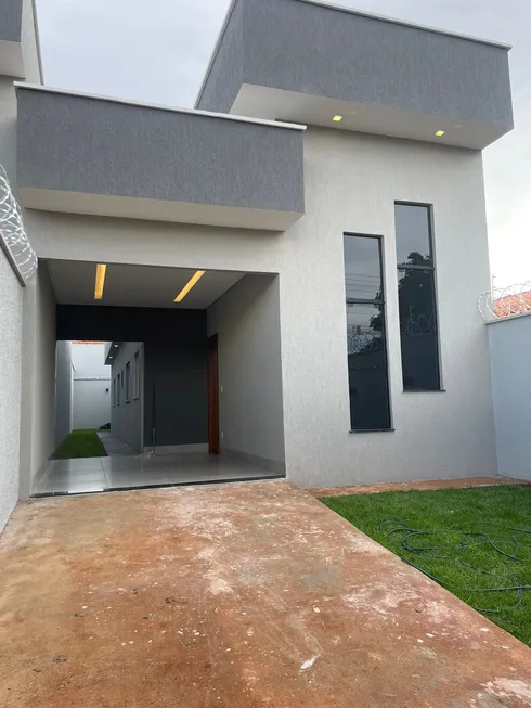 Foto 1 de Casa com 3 Quartos à venda, 115m² em Jardim Ipanema, Trindade