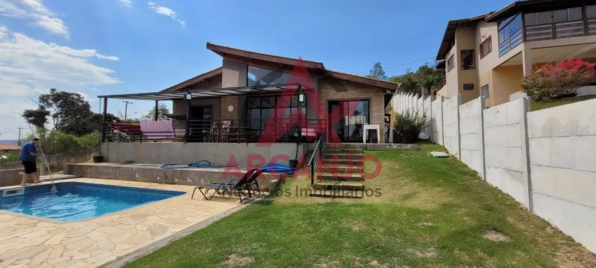 Foto 1 de Casa com 3 Quartos à venda, 178m² em Estância Santa Maria do Laranjal, Atibaia