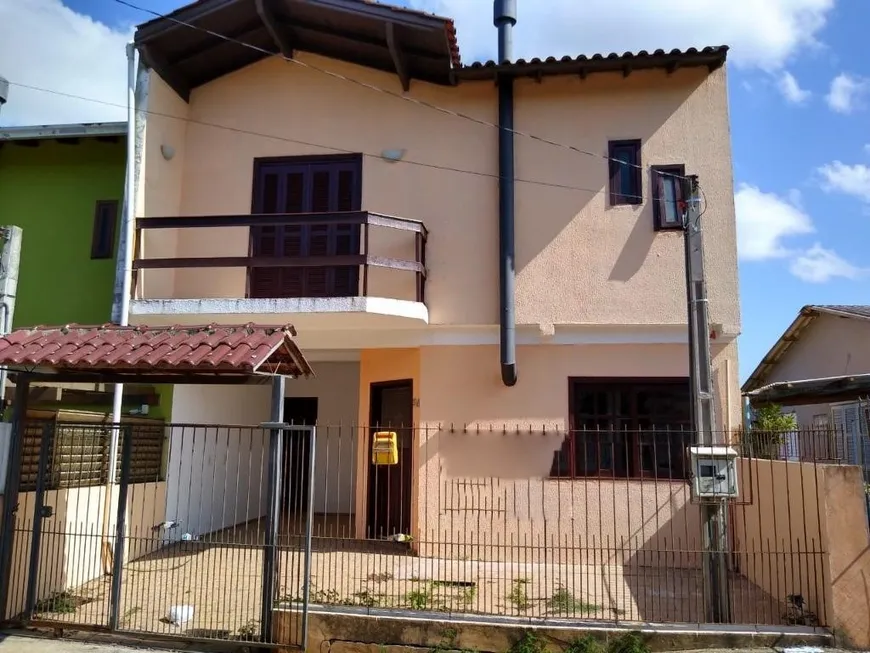 Foto 1 de Sobrado com 3 Quartos à venda, 71m² em Fiuza, Viamão