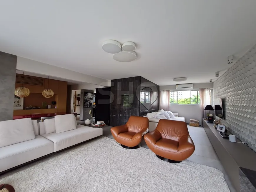 Foto 1 de Apartamento com 3 Quartos à venda, 190m² em Alto de Pinheiros, São Paulo