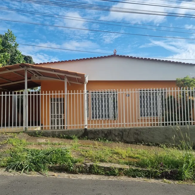 Foto 1 de Casa com 3 Quartos à venda, 193m² em Santa Helena, Belo Horizonte