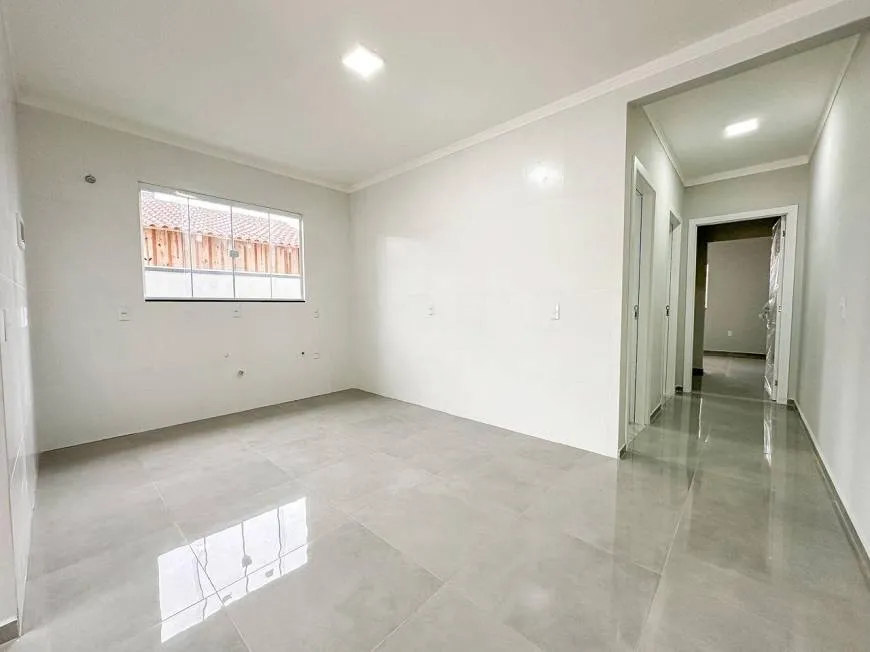 Foto 1 de Casa com 2 Quartos à venda, 80m² em Ipitanga, Lauro de Freitas