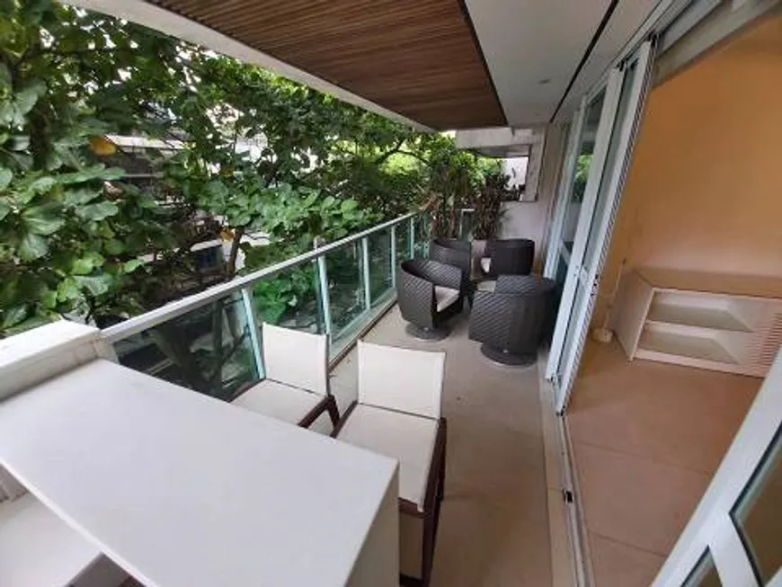 Foto 1 de Apartamento com 3 Quartos à venda, 130m² em Leblon, Rio de Janeiro