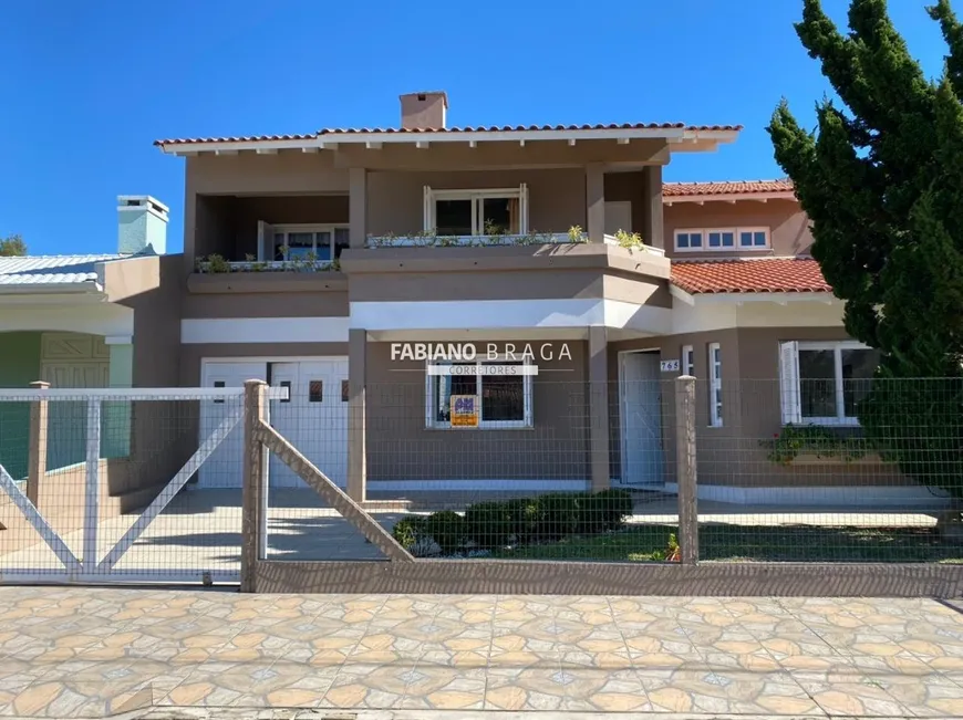 Foto 1 de Casa com 5 Quartos à venda, 250m² em Noiva Do Mar, Xangri-lá