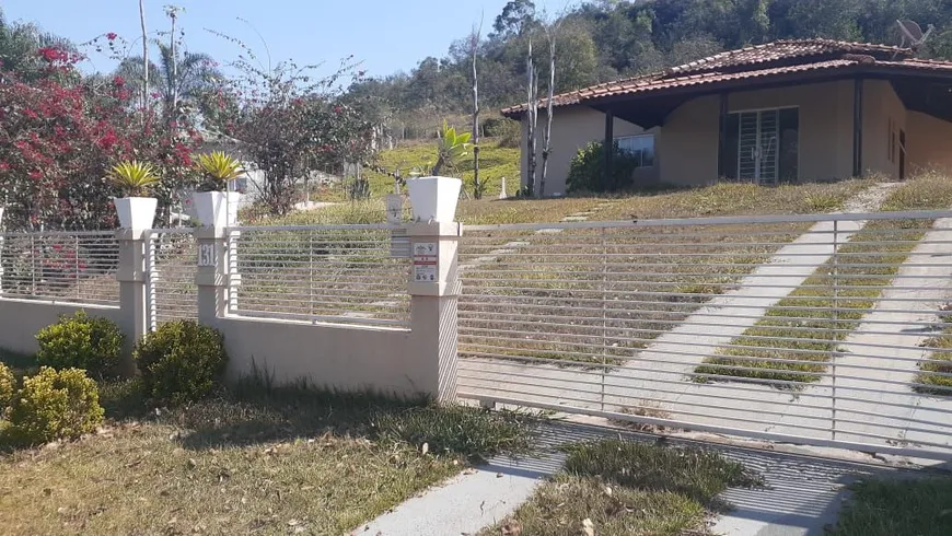 Foto 1 de Fazenda/Sítio com 3 Quartos à venda, 197m² em Jardim Botanico Mil, São Pedro