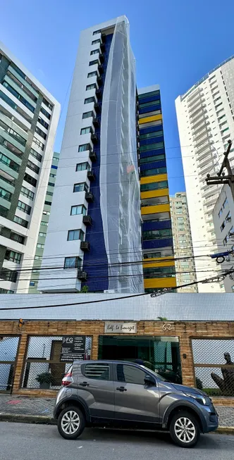 Foto 1 de Apartamento com 4 Quartos à venda, 160m² em Pina, Recife