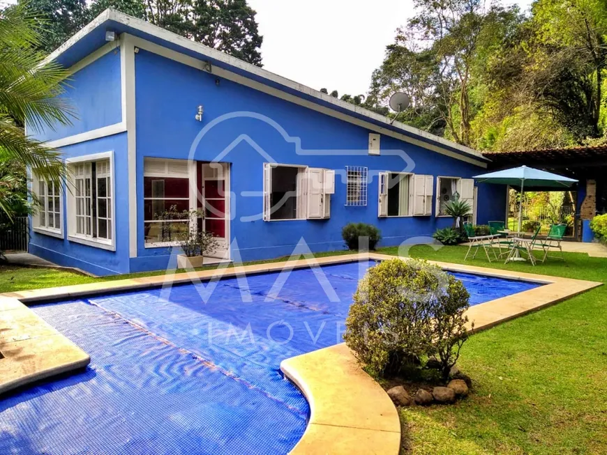 Foto 1 de Casa com 3 Quartos à venda, 200m² em Pedro do Rio, Petrópolis