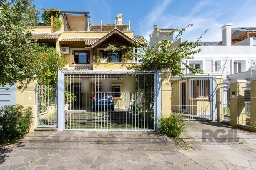 Foto 1 de Casa de Condomínio com 3 Quartos à venda, 193m² em Tristeza, Porto Alegre