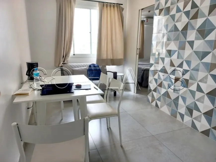 Foto 1 de Flat com 2 Quartos para alugar, 45m² em Vila Olímpia, São Paulo