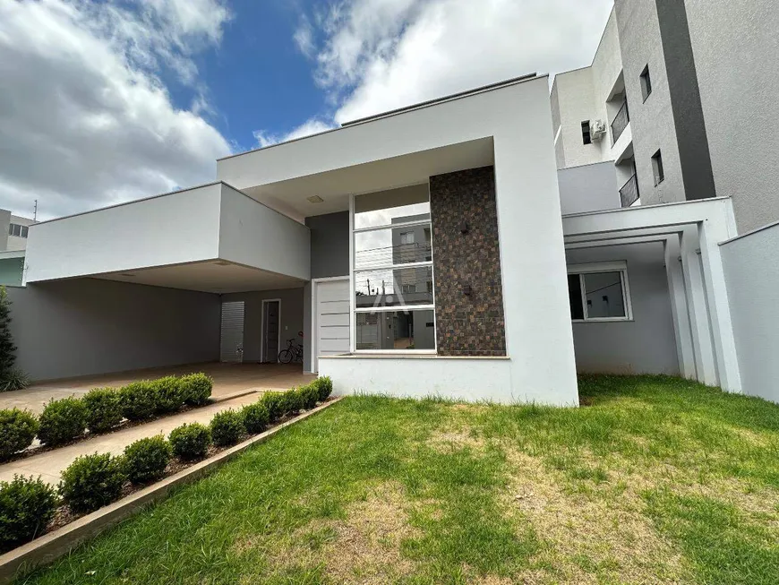 Foto 1 de Casa com 3 Quartos à venda, 197m² em Jardim Pancera, Toledo