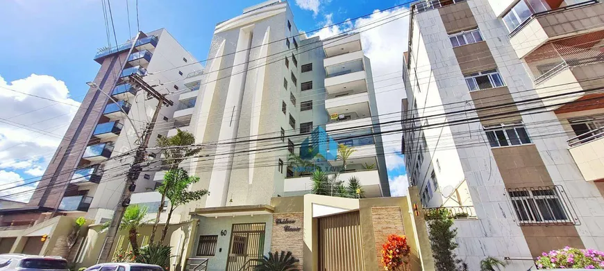 Foto 1 de Apartamento com 4 Quartos à venda, 220m² em Santa Helena, Juiz de Fora