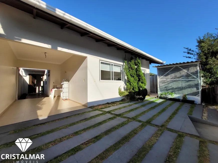 Foto 1 de Casa com 3 Quartos à venda, 119m² em Bombas, Bombinhas