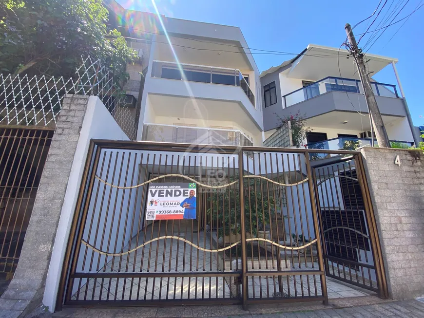 Foto 1 de Casa com 3 Quartos à venda, 350m² em Jardim Guanabara, Rio de Janeiro