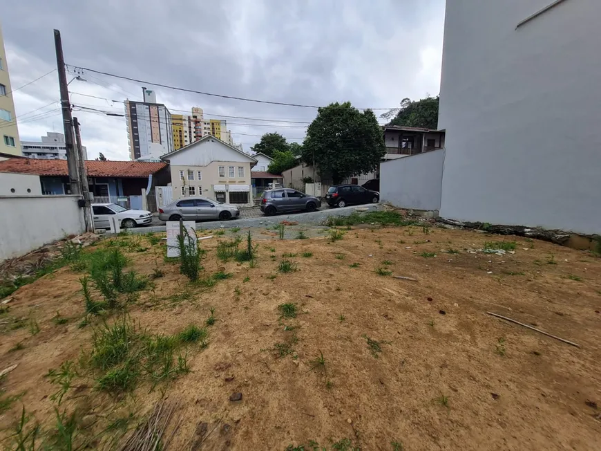 Foto 1 de Lote/Terreno à venda, 300m² em Vila Nova, Blumenau