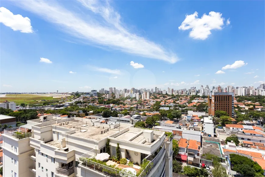 Foto 1 de Cobertura com 3 Quartos para venda ou aluguel, 180m² em Moema, São Paulo