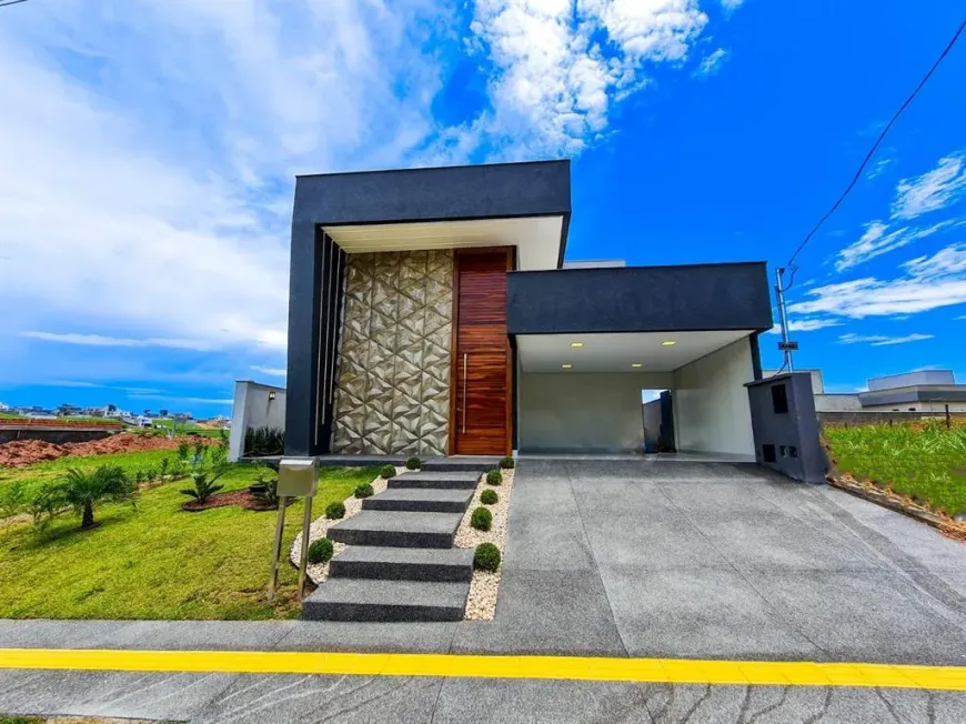 Foto 1 de Casa de Condomínio com 3 Quartos à venda, 180m² em Residencial Licardino Ney, Goiânia