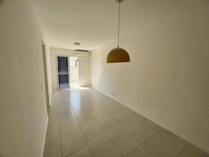 Foto 1 de Apartamento com 3 Quartos à venda, 70m² em Pechincha, Rio de Janeiro