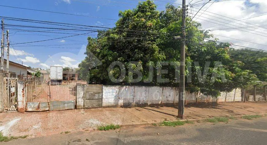 Foto 1 de Lote/Terreno à venda, 846m² em Tibery, Uberlândia