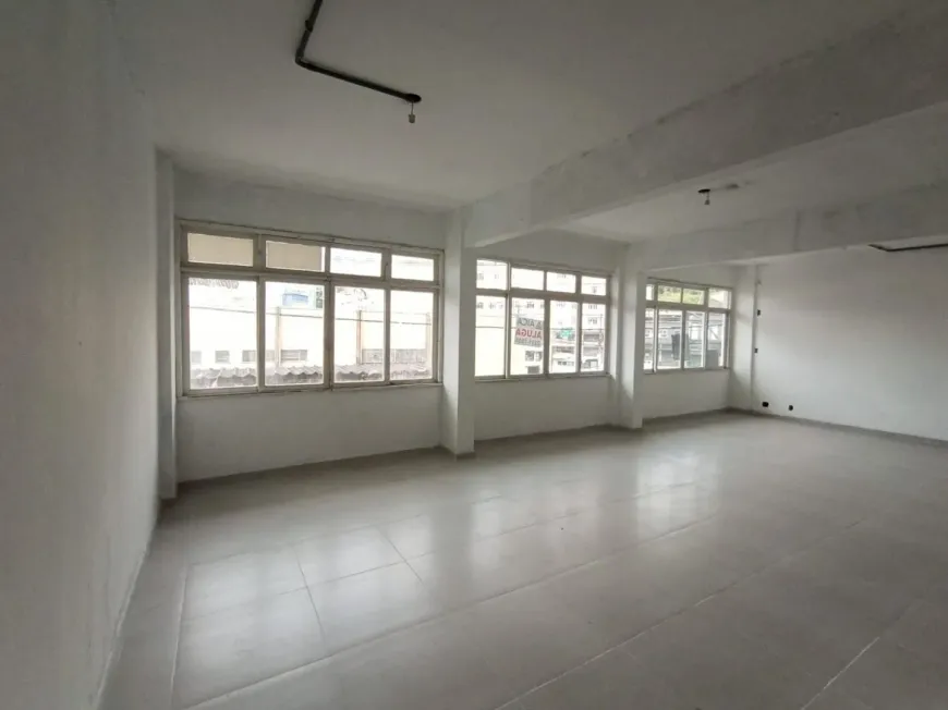 Foto 1 de com 1 Quarto para alugar, 77m² em Centro, Petrópolis