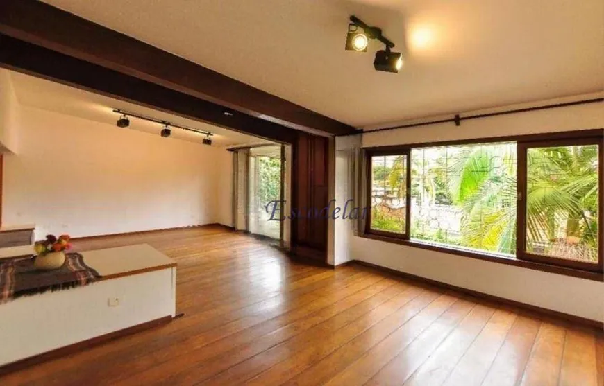 Foto 1 de Casa com 4 Quartos à venda, 305m² em Pinheiros, São Paulo