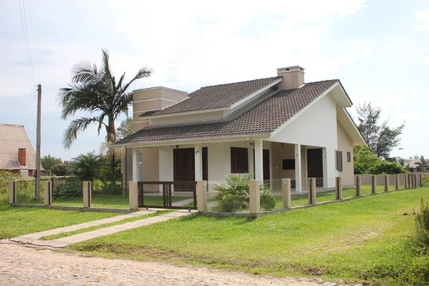 Foto 1 de Casa com 4 Quartos à venda, 181m² em Balneário Bella Torres, Passo de Torres