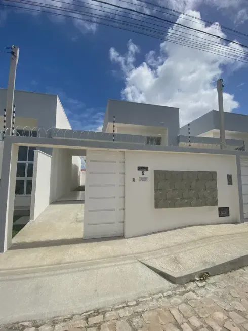 Foto 1 de Casa com 2 Quartos à venda, 83m² em Nova Esperança, Parnamirim