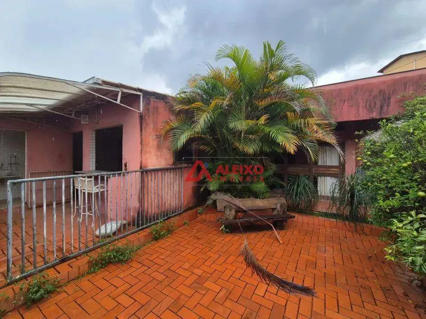 Foto 1 de Casa com 4 Quartos à venda, 265m² em Serra, Belo Horizonte