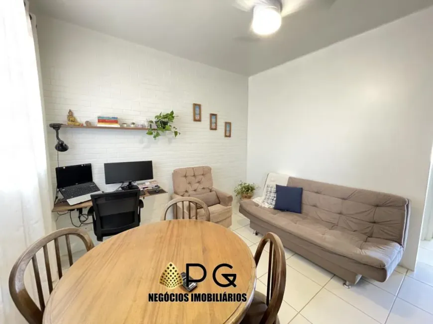 Foto 1 de Apartamento com 2 Quartos à venda, 40m² em Centro, Tramandaí