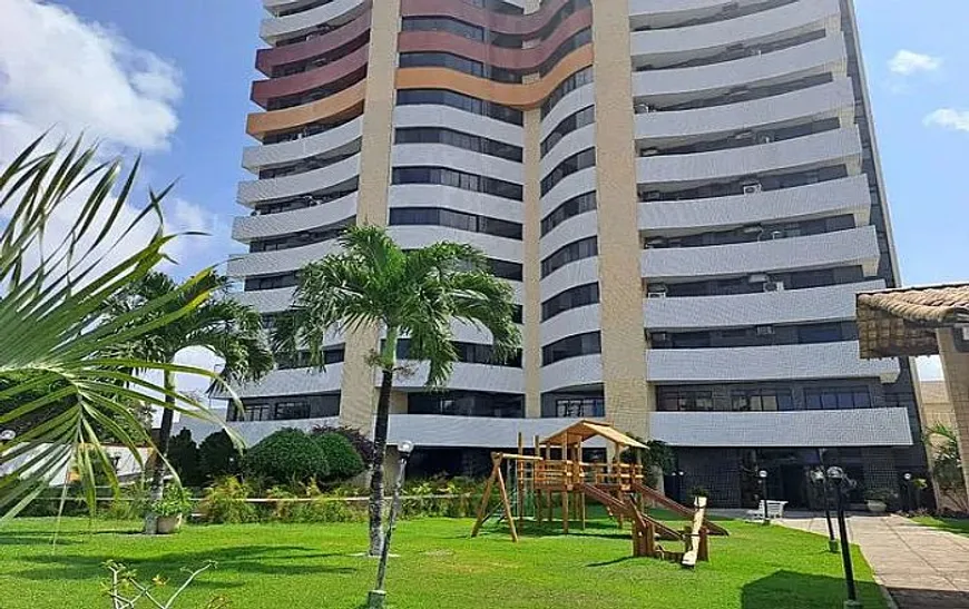 Foto 1 de Apartamento com 3 Quartos à venda, 117m² em Lagoa Nova, Natal