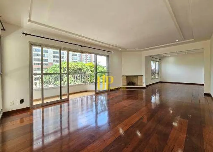 Foto 1 de Apartamento com 4 Quartos para alugar, 208m² em Paraíso, São Paulo