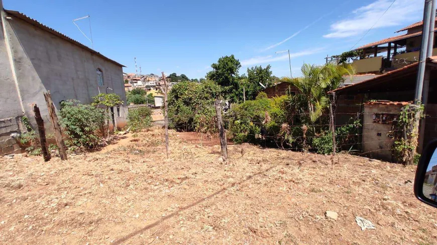 Foto 1 de Lote/Terreno à venda, 300m² em Rosana, Ribeirão das Neves