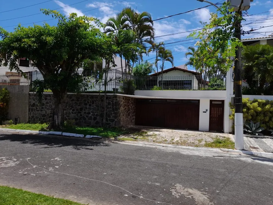 Foto 1 de Casa de Condomínio com 4 Quartos à venda, 250m² em Itaigara, Salvador