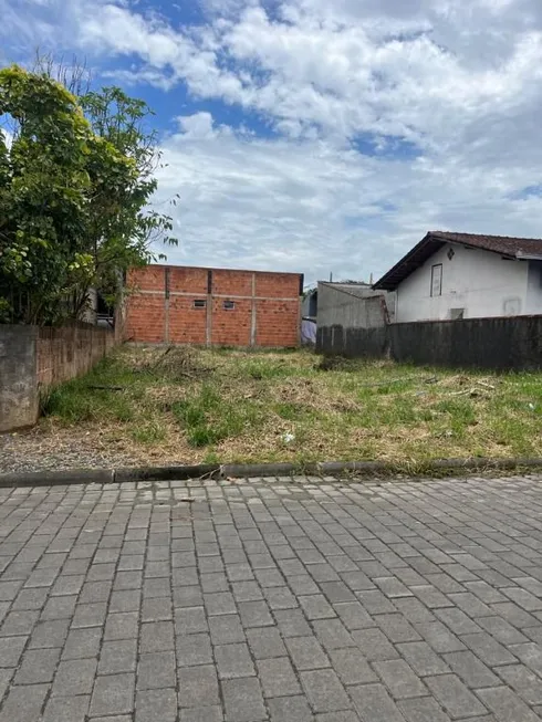 Foto 1 de Lote/Terreno à venda, 253m² em Vila Nova, Joinville