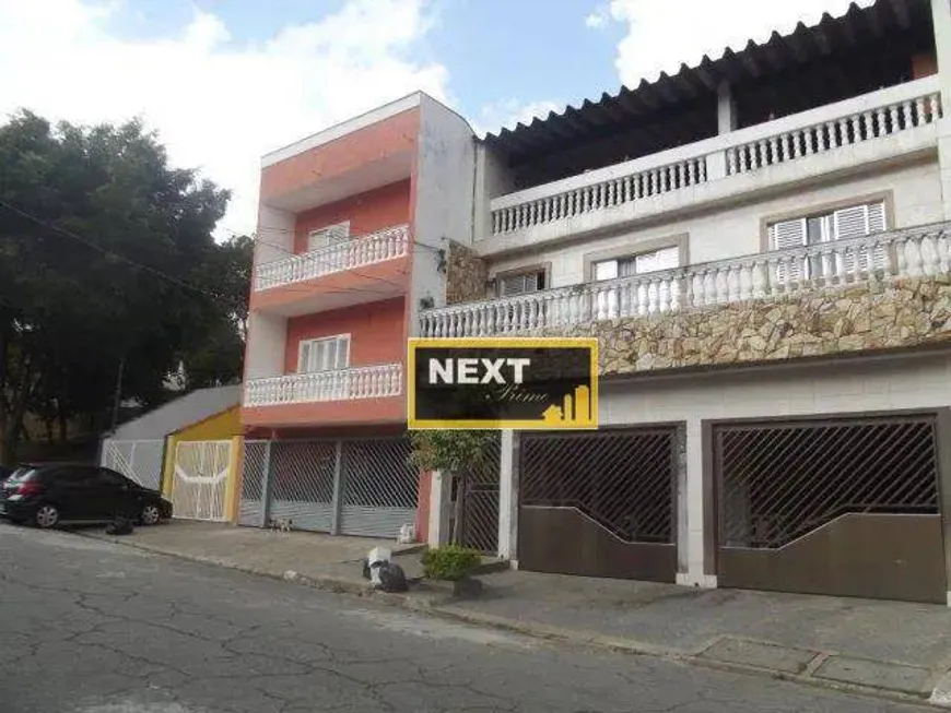 Foto 1 de Sobrado com 2 Quartos à venda, 220m² em Vila Dalila, São Paulo