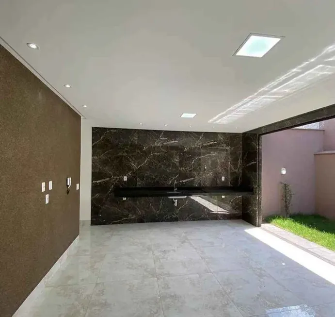 Foto 1 de Casa com 3 Quartos à venda, 120m² em Jardim do Sol, Londrina